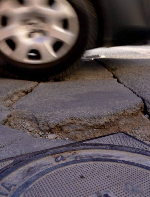 El PSOE reclama una actuación urgente en la carretera de Alcantarilla ante el deterioro del firme y el mal estado de la se&ntilde;alización - 2, Foto 2