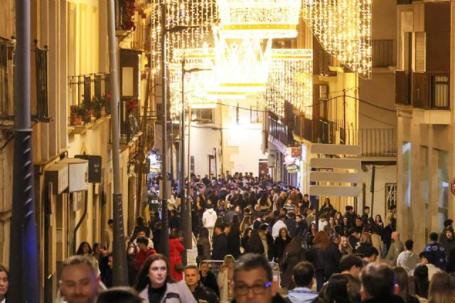 El Ayuntamiento agradece la colaboración de la sociedad lorquina para lograr una Navidad alegre, participativa, con cifras récord de asistencia a eventos y un magnífico ambiente en calles y plazas - 2, Foto 2