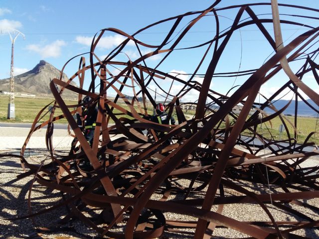 Los fuertes vientos del domingo no dejan daños personales, pero sí materiales - 1, Foto 1