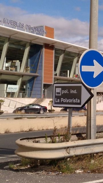 El Ayuntamiento de Molina de Segura mejora la señalización de los accesos a los polígonos industriales del municipio - 2, Foto 2