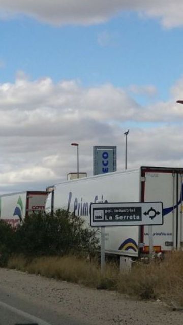 El Ayuntamiento de Molina de Segura mejora la señalización de los accesos a los polígonos industriales del municipio - 3, Foto 3