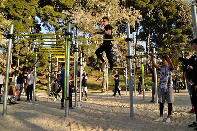 IU pide que el Ayuntamiento facilite el entrenamiento callejero a los jóvenes lorquinos como alternativa al sedentarismo y la ludopatía - 1, Foto 1