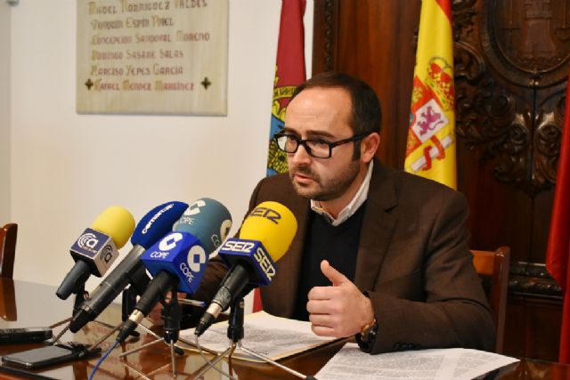 El PSOE muestra su preocupación por la parálisis de las obras del Auditorio de Lorca: Gil Jódar prometió que estaría terminado a primeros de este año y a día de hoy sólo está 'el cascarón' - 1, Foto 1