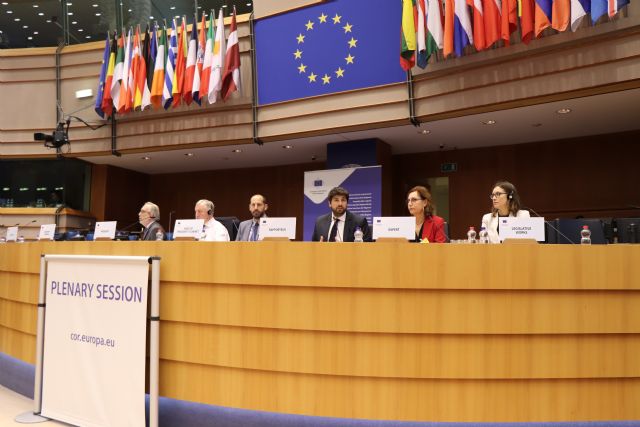 López Miras lleva a Bruselas el trasvase Tajo-Segura como ejemplo de solidaridad, vital ante la falta de agua y para frenar el cambio climático - 2, Foto 2