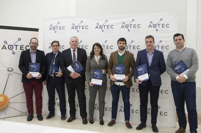 Los operadores locales de teleco aumentan un 33% el empleo en cinco años hasta las 6.000 personas - 2, Foto 2