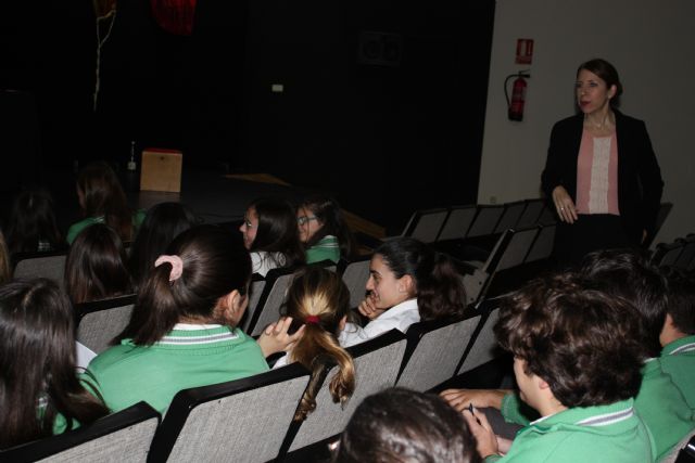 Educación desarrolla la I Semana del Teatro Escolar Plurilingüe con obras en castellano, francés e inglés - 4, Foto 4