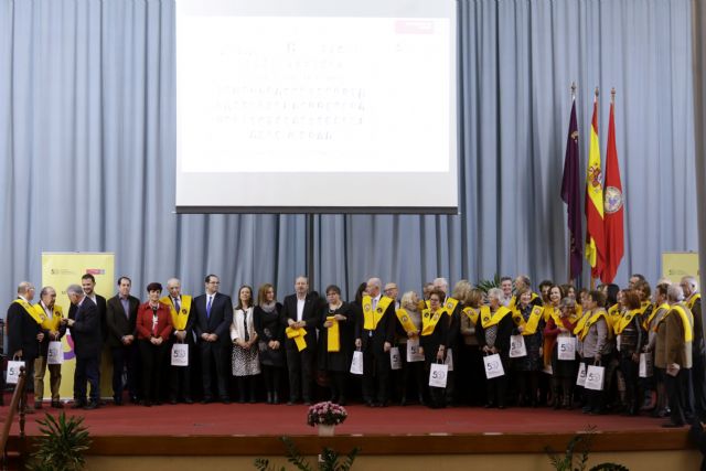 La Universidad de Murcia rinde homenaje a las personas que pusieron en marcha e hicieron crecer la Facultad de Medicina - 1, Foto 1