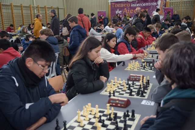 Más de doscientos estudiantes compiten en el Torneo Intercentros de Ajedrez del IES Los Molinos - 2, Foto 2
