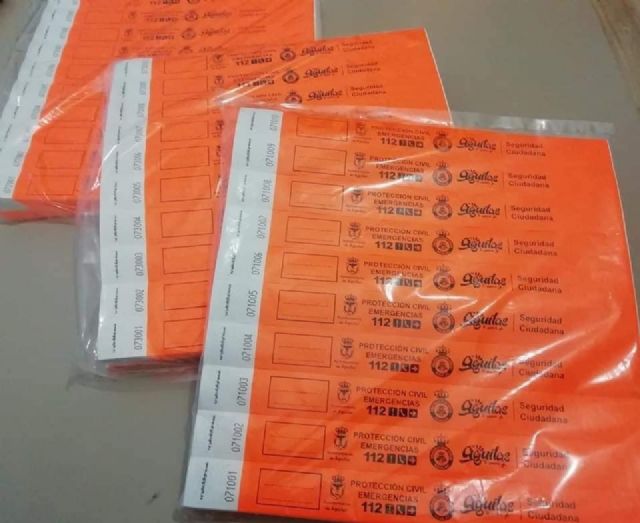 Protección Civil volverá a repartir pulseras para facilitar la ubicación de los niños durante el Carnaval - 1, Foto 1