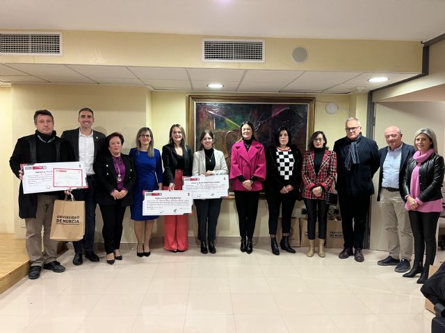 La cooperación entre el Ayuntamiento y la UMU vuelve a quedar patente en la entrega de premios del Concurso de Trabajos de Fin de Grado, Fin de Máster y Tesis sobre Águilas - 1, Foto 1