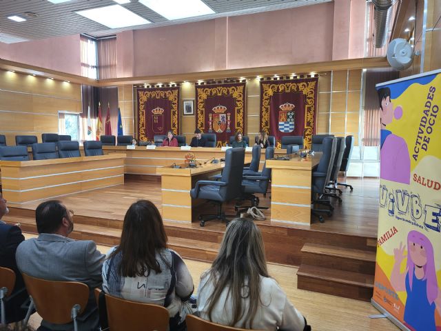 El Ayuntamiento de Molina de Segura y el Centro de Salud Mental ponen en marcha el Programa VIVBE para la prevención de la salud mental en niños y adolescentes - 1, Foto 1