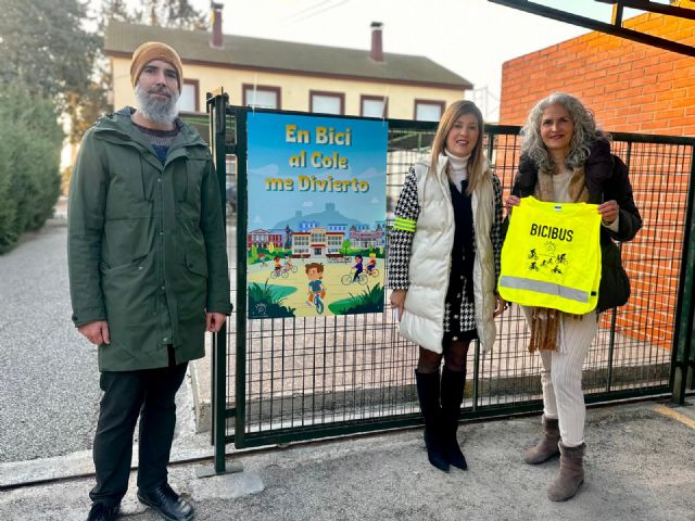 El Ayuntamiento de Lorca promueve la movilidad sostenible entre los alumnos del municipio para favorecer hábitos saludables en los más pequeños - 3, Foto 3