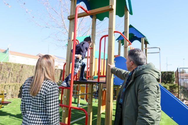 El parque infantil de Zarcilla de Ramos estrena nueva zona de juegos, con más elementos, mejores materiales y mayor capacidad - 1, Foto 1