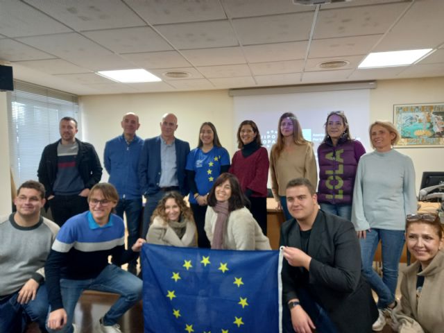 Dos institutos de Torre Pacheco en las III Olimpiadas sobre la Unión Europea - 3, Foto 3