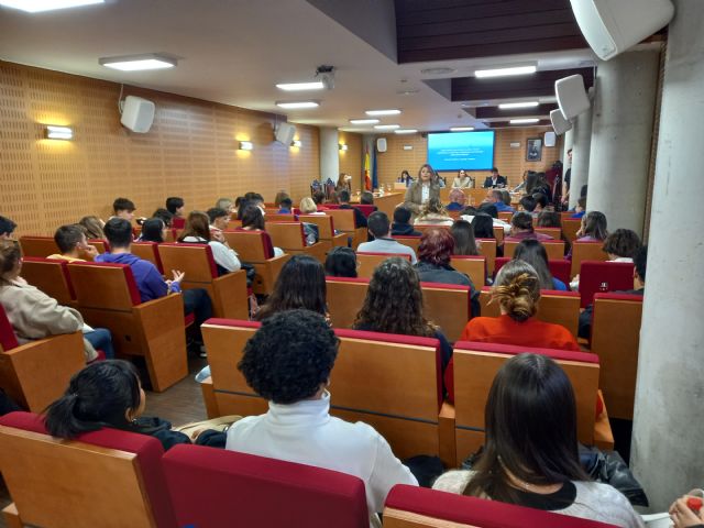 Dos institutos de Torre Pacheco en las III Olimpiadas sobre la Unión Europea - 4, Foto 4