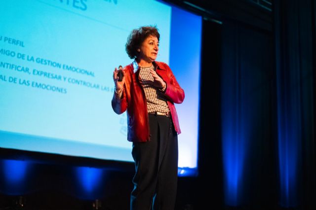 Éxito de asistencia en la charla de Rocío Ramos-Paúl sobre salud emocional adolescente en Archena - 2, Foto 2