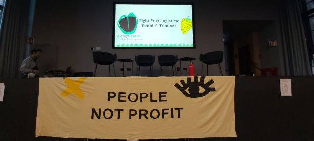 Protestas y Tibunal Popular contra el modelo agroindustrial promovido en la feria Fruit Logistica de Berlín - 2, Foto 2
