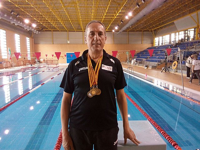 El totanero José Miguel Cano participó en el IV Open Master de Natación en Murcia, Foto 1