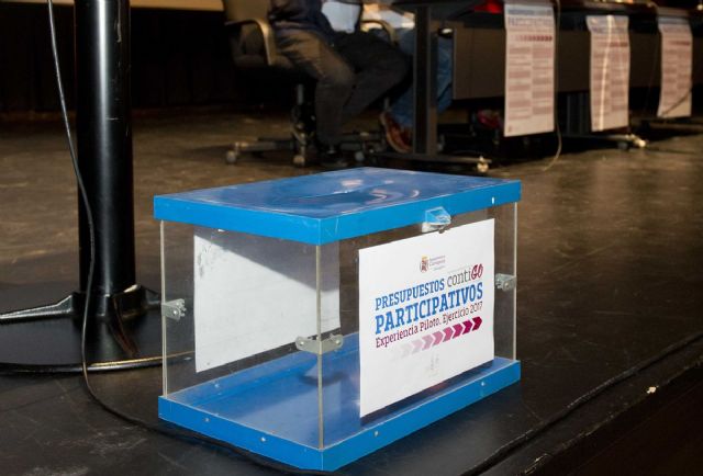 Comienza el escrutinio para conocer a que proyectos se destinara el millon y medio de euros de los primeros presupuestos participativos - 1, Foto 1
