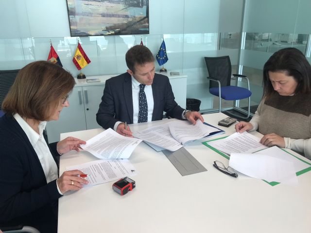 El Ayuntamiento de Torre-Pacheco y la Asociación PROMETEO renuevan convenio de colaboración - 2, Foto 2