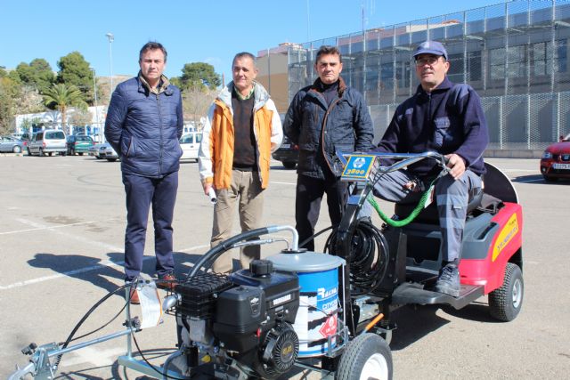 Tráfico adquiere una señalizadora vial que reducirá el tiempo de ejecución de los trabajos - 1, Foto 1