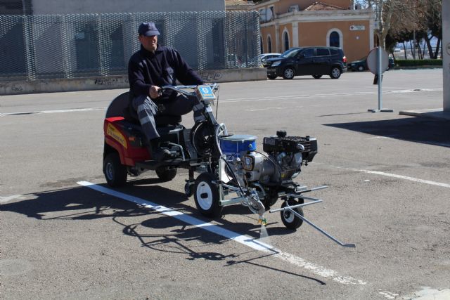 Tráfico adquiere una señalizadora vial que reducirá el tiempo de ejecución de los trabajos - 2, Foto 2