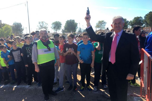Gran fiesta del deporte en el cross escolar con la participación de 1.325 niños y niñas de los 12 centros docentes torreños - 3, Foto 3