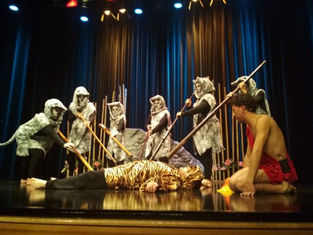 El centro Eusebio Martínez de Alcantarilla celebra el Día de la Cero Discriminación con la representación de El Libro de la selva - 1, Foto 1