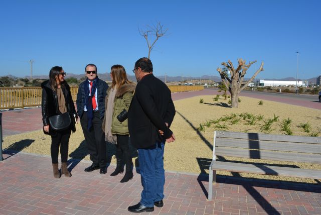 Concluyen las obras de adecuación de la margen izquierda de la rambla del Cañarete - 1, Foto 1