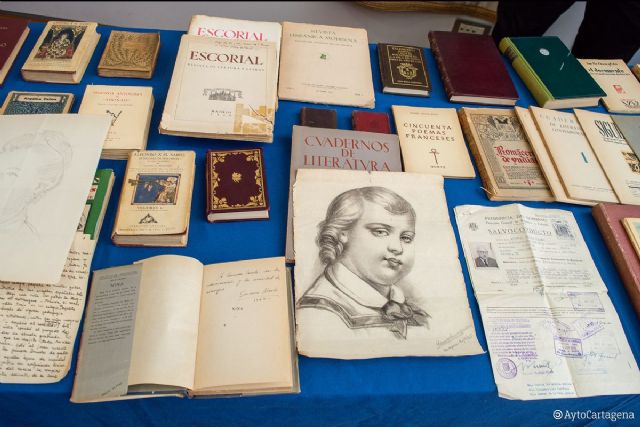 La Policía Nacional recupera un valioso fondo documental de la académica cartagenera Carmen Conde - 1, Foto 1