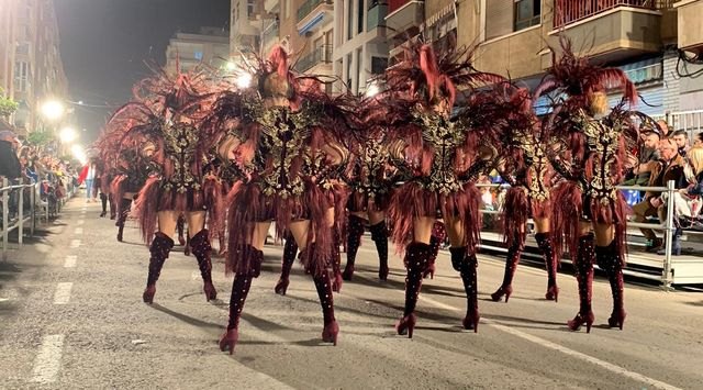 Sueños de Papel deslumbra en el Carnaval de Águilas, y obtiene el primer premio del Concurso Nacional de Comparsas Foráneas, Foto 6