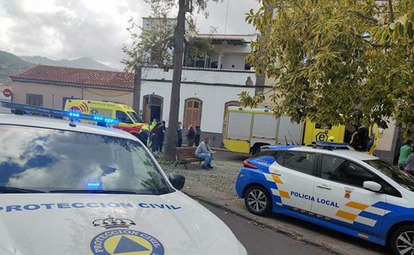Un cabo de la Brigada `Canarias´ XVI rescata de un incendio a una pareja de octogenarios - 2, Foto 2