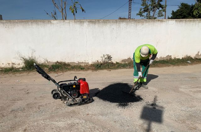 El Ayuntamiento destina más de 1,8 millones de euros para el asfaltado urgente en el municipio - 1, Foto 1