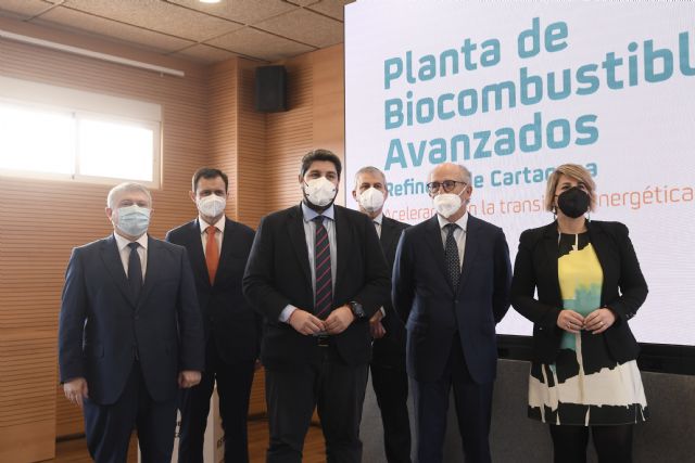 López Miras resalta la gran inversión en Cartagena de la primera planta de biocombustibles avanzados y pide una España con más capacidad energética - 2, Foto 2