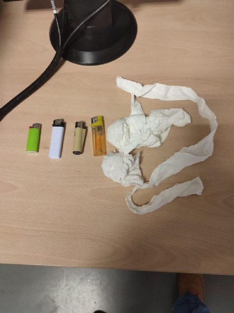 Detenido el presunto autor de la quema de contenedores en la zona del Infante y Santiago el Mayor - 3, Foto 3