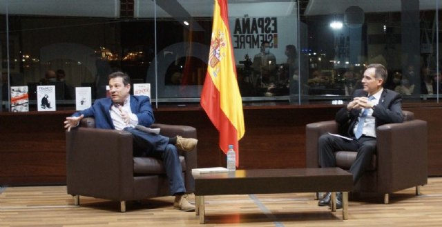 La conferencia de Fernando Paz en Cartagena sobre España y la globalización, un éxito - 1, Foto 1