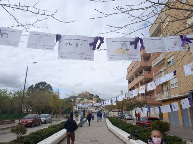 El Ayuntamiento de Lorca colabora con la Fundación CEPAIM, la FOML y la Asociación de Mujeres de San Cristóbal en la actividad Mujeres del Barrio, Mujeres Diversas - 1, Foto 1