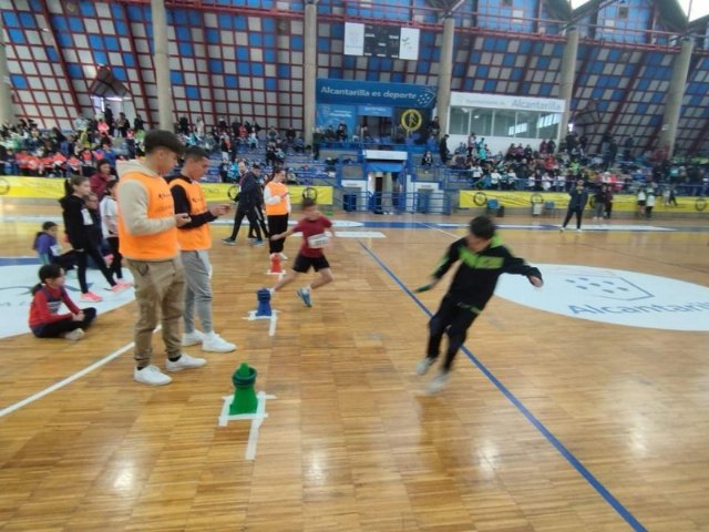 Dos equipos del Colegio Concertado Reina Sofía participan en la Final Regional de Jugando al Atletismo, del programa de Deporte Escolar, Foto 2