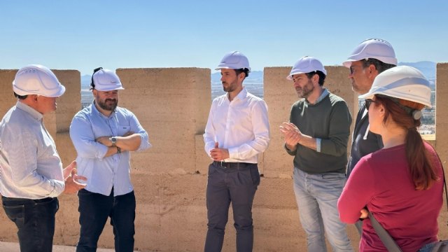 El director general de Patrimonio Cultural visita el Castillo de Alhama de Murcia, Foto 3