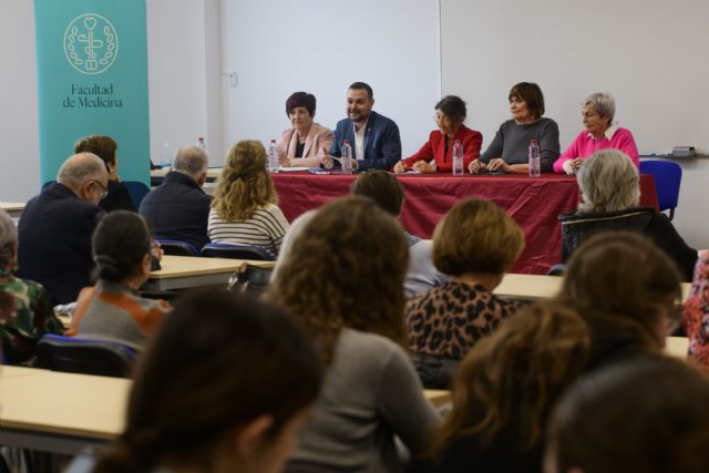 La UMU homenajea a Elvira Ramos, primera profesora de la Facultad de Medicina - 3, Foto 3