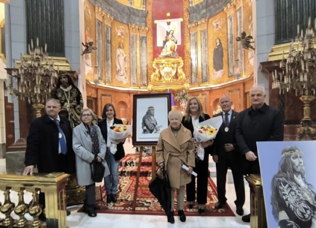 La Cofradía del ‘Cristo del Lago’ presentó el cartel de la Semana Santa 2025 - 3, Foto 3