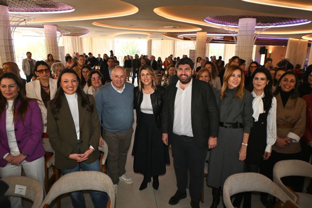 López Miras: Hoy Espa&ntilde;a es un país peor para ser mujer que en 2017 - 3, Foto 3