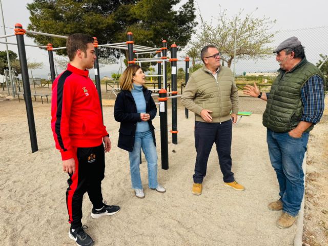 Los alumnos del Programa Experiencial Omega impulsan la construcción de una nueva pista de calistenia en la pedanía de Aguaderas - 3, Foto 3
