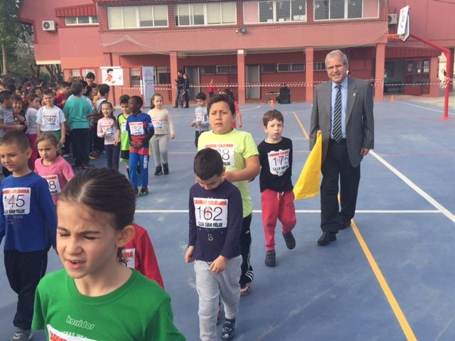 400 alumnos y más de 40 profesores del Colegio San Félix conmemoran el Día del Deporte con la I Carrera Solidaria - 2, Foto 2