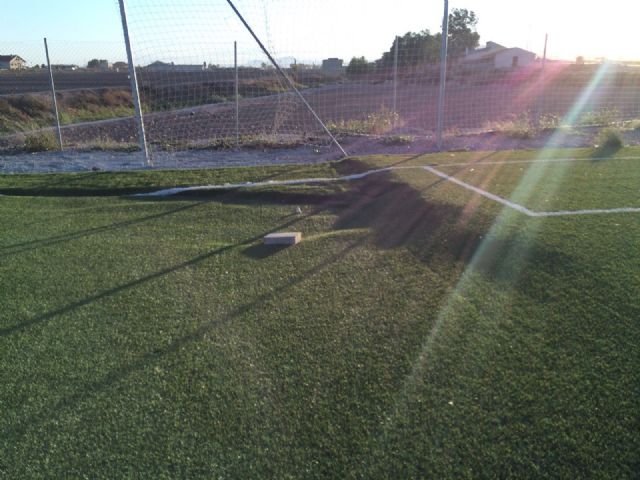 El PSOE denuncia que la desidia se está apoderando de las instalaciones deportivas de La Hoya por la dejadez del PP - 4, Foto 4