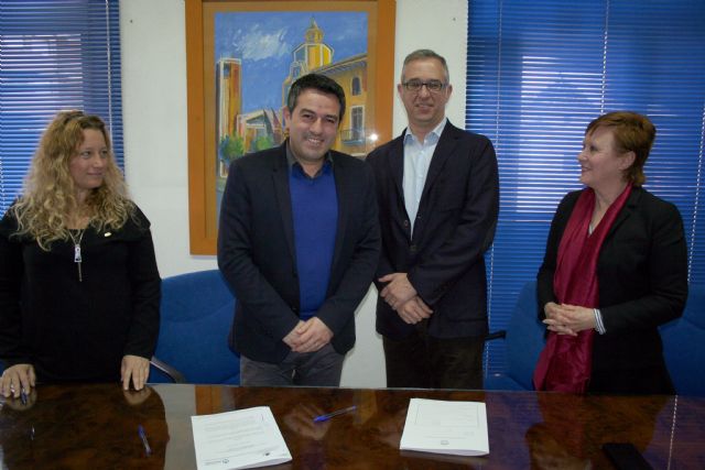 Ayuntamiento y la Sociedad Geográfica de la Región, suscriben un convenio de colaboración - 2, Foto 2