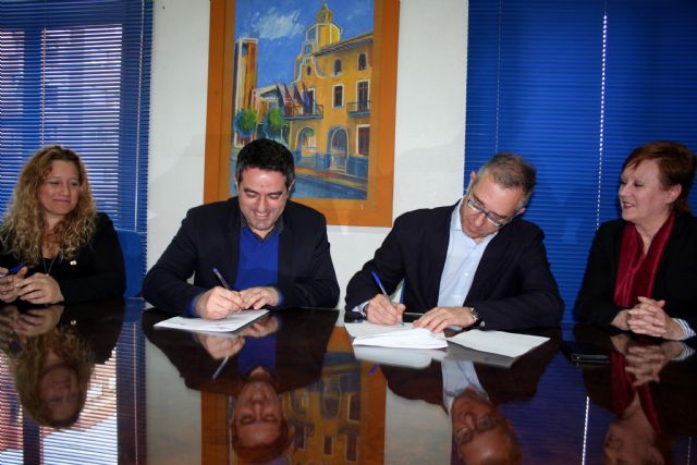 Ayuntamiento y la Sociedad Geográfica de la Región, suscriben un convenio de colaboración - 3, Foto 3