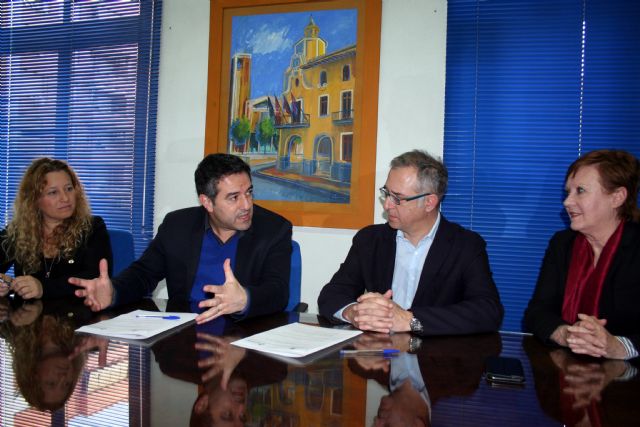 Ayuntamiento y la Sociedad Geográfica de la Región, suscriben un convenio de colaboración - 4, Foto 4