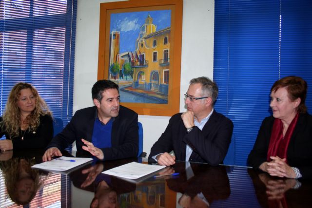 Ayuntamiento y la Sociedad Geográfica de la Región, suscriben un convenio de colaboración - 5, Foto 5