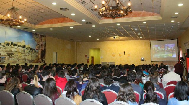 Más de 200 alumnos caravaqueños participan en el taller 'Gimnasio de las emociones' de Ángel Rielo - 2, Foto 2